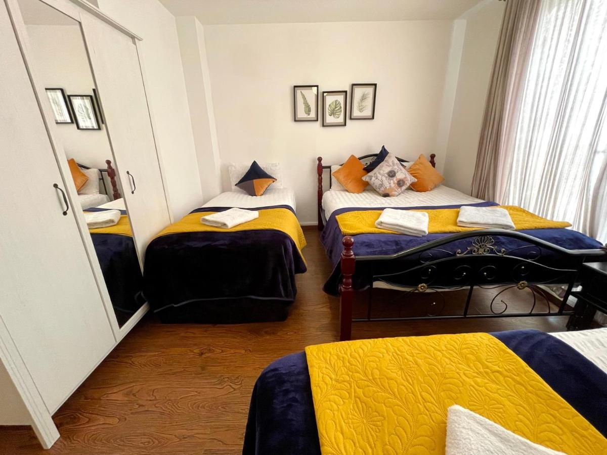 Apartamento Stratford Luxury House, 5 Minutes Walk Station, Westfield, 3 Bedrooms 3 Bathrooms, Reception, Garden, Parking Londres
