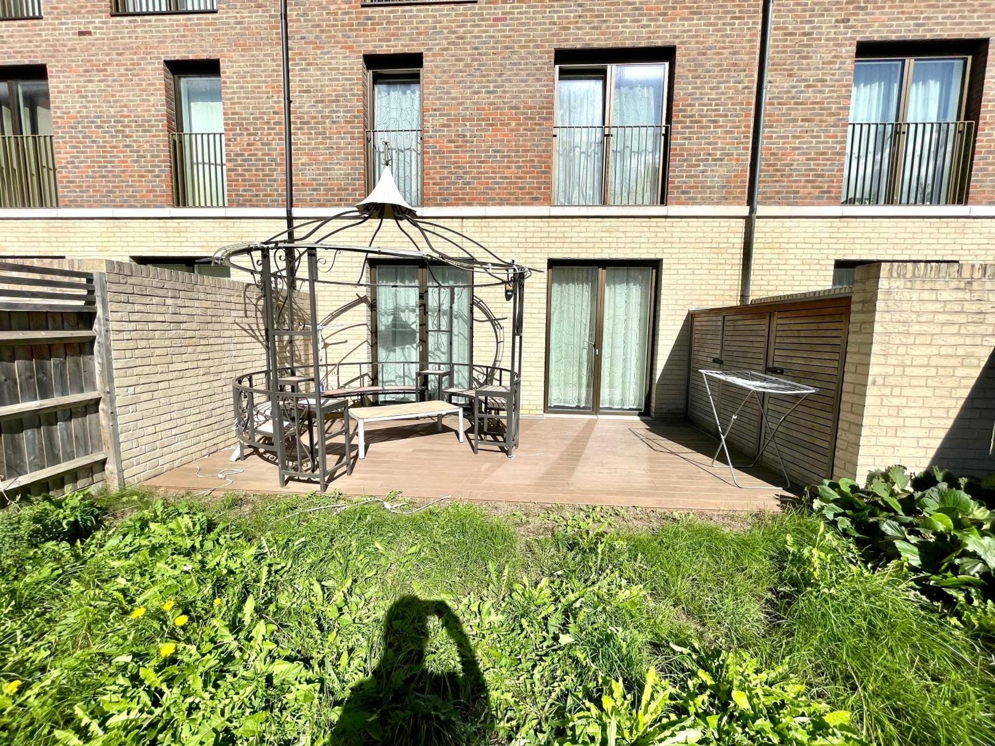 Stratford Luxury House, 5 Minutes Walk Station, Westfield, 3 Bedrooms 3 Bathrooms, Reception, Garden, Parking Apartamento *
